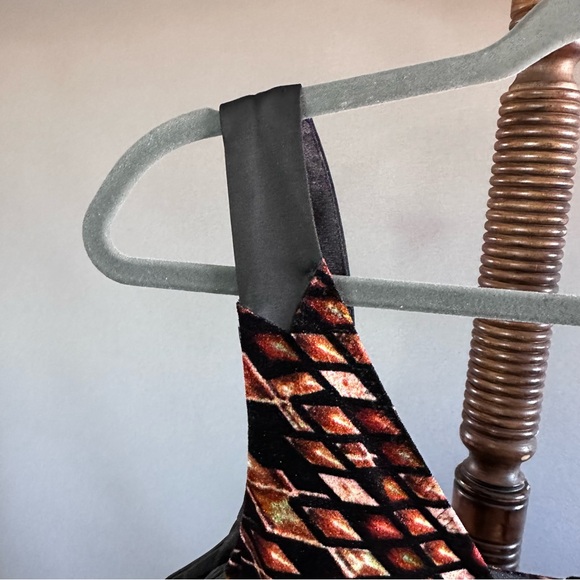 Alberto Malakli Velvet Bodycon Dress - Picture 4 of 9